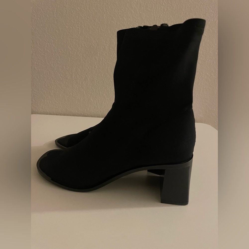 New Zara Black Ankle Boots - Picture 3 of 4